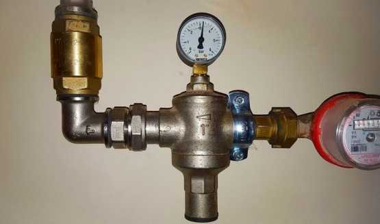 Обзор клапанов регулировки давления воды в квартире
