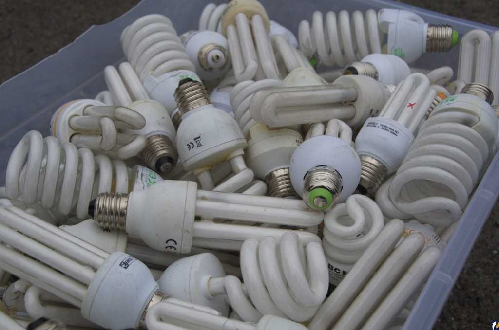 Утилизация люминесцентных и ртутьсодержащих ламп, куда можно сдать энергосберегающие лампочки