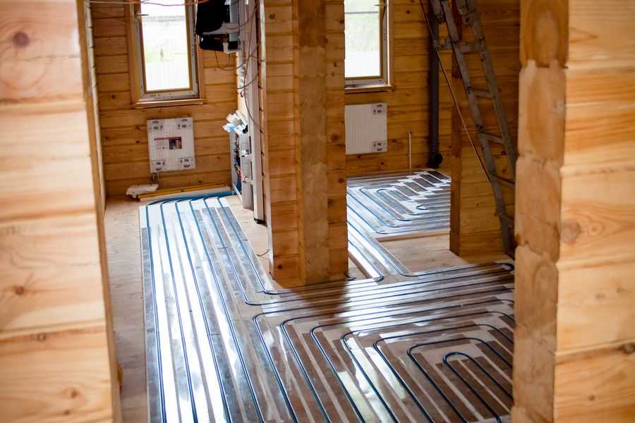 Как сделать тёплый пол на деревянном полу в частном доме? ответ здесь!