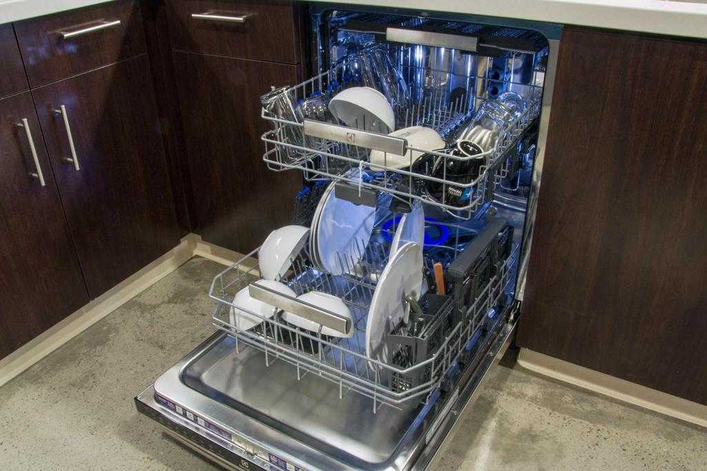 Пользуемся посудомоечной машиной правильно