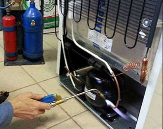 Заправка холодильника фреоном своими руками: пошаговая инструкция