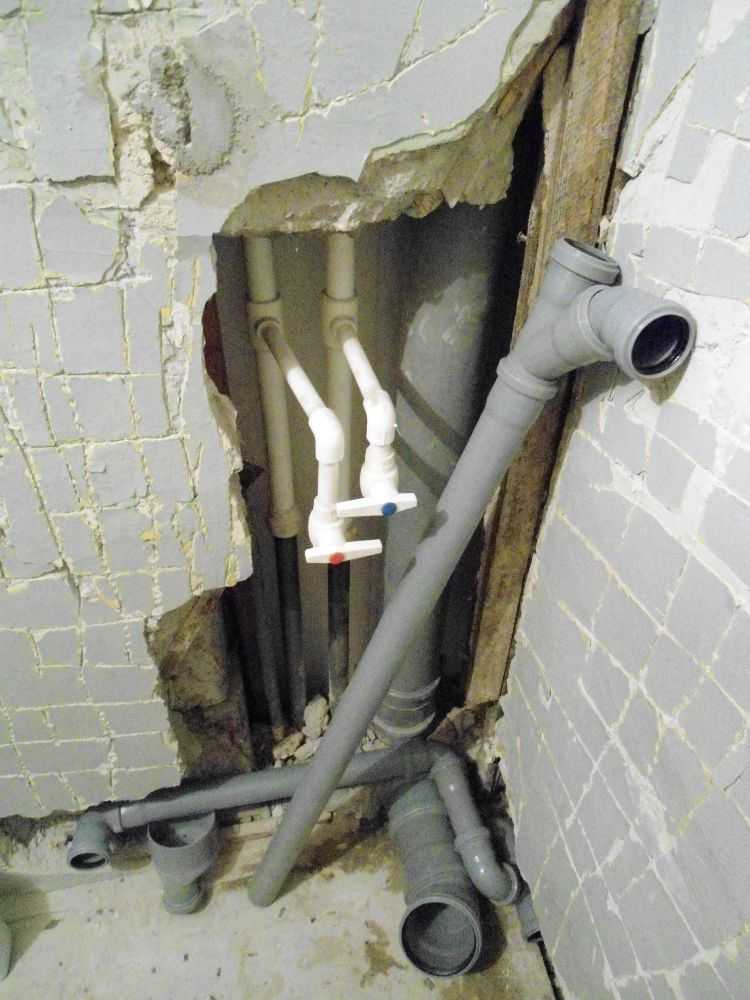 Замена канализационных труб в квартире: создаем своими руками новую систему