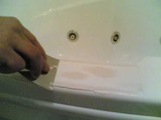 Ремонт чугунной ванны своими руками: устранение типовых проблем с покрытием