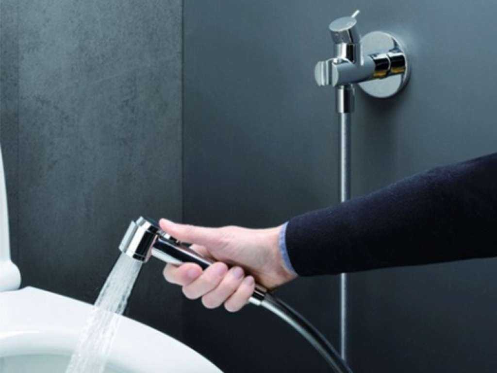 Установка гигиенического душа в туалете: высота установки, что лучше, гигиенический душ или биде | houzz россия