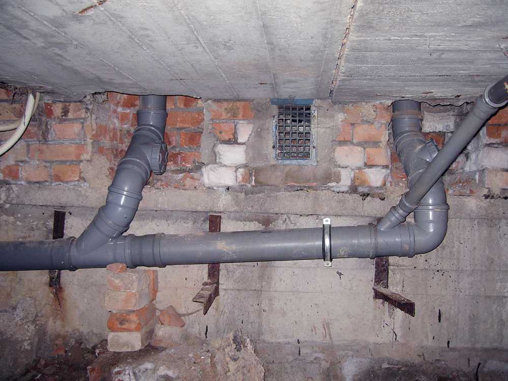 Какие канализационные трубы лучше для дома или квартиры и почему?