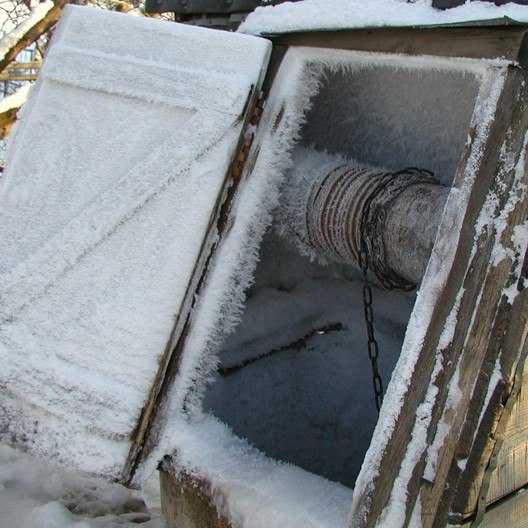 Способы утепления скважины на зиму своими руками