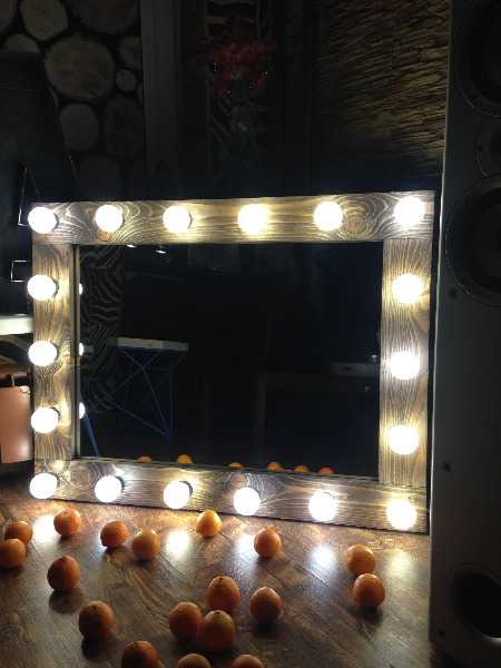 ✅ гримерное зеркало с лампочками: делаем с умом своими руками и усовершенствуем - vdartebe.ru