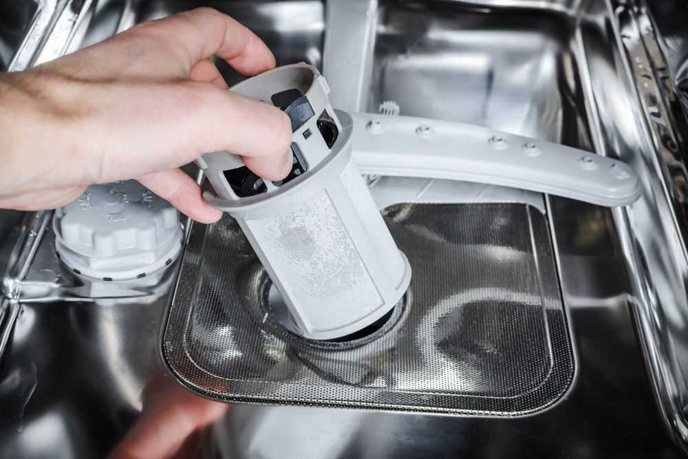 Посудомоечная машина не сливает, вода стоит в поддоне. посудомоечная машина не сливает воду: причины, устранение