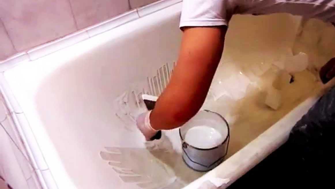 Чем и как покрасить чугунную ванну: средства и методы