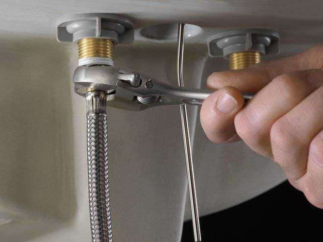 Установка смесителя на акриловую ванну своими руками: чем сверлить и стоит ли за это браться самому