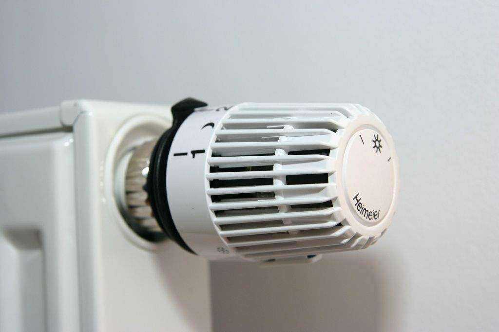 Терморегулятор для радиаторов отопления: устройство принцип действия, виды и установка | свой дом