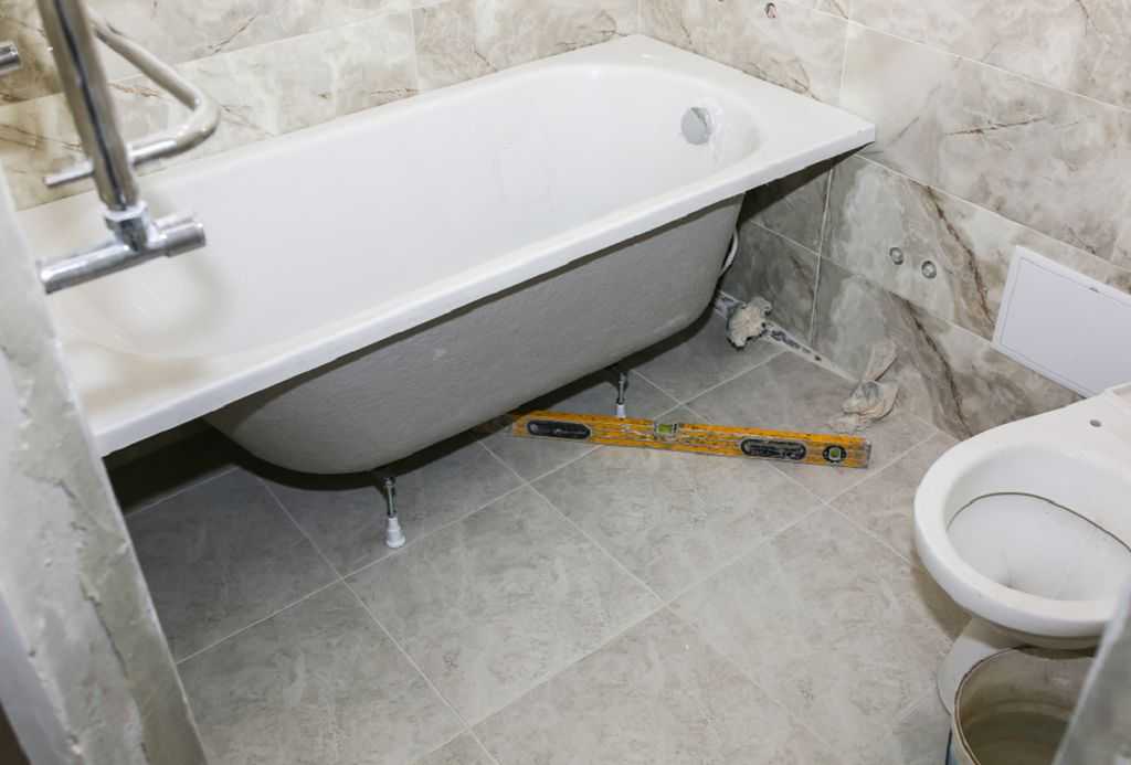 Установка стальной ванны своими руками - монтаж ванны из стали - vannayasvoimirukami.ru