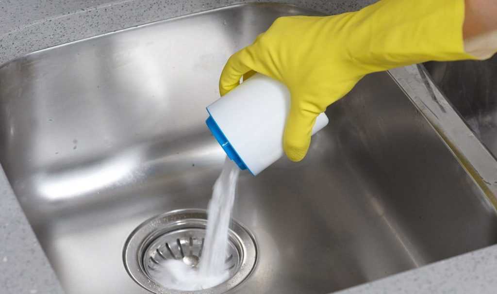 Как прочистить засор в раковине в домашних условиях: устранить механическим способом, самостоятельно убрать народными средствами, удалить специальной химией?