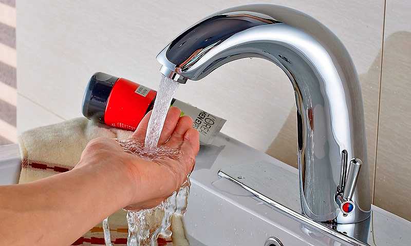 Как экономить воду в квартире с счетчиком: выбор бытовой техники, насадки на смеситель и другие рекомендации