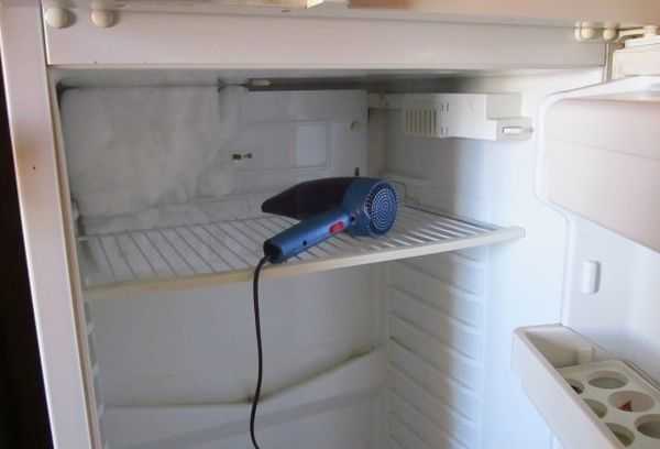 Как быстро разморозить холодильник старой и современной модели