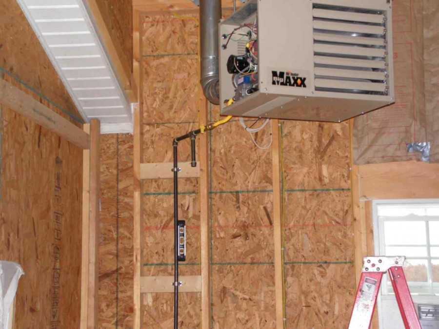Как сделать дешевое отопление в гараже. выбор самого экономичного способа отопления гаража