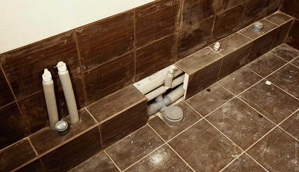Как закрыть трубы в туалете: все варианты спрятать, скрыть и зашить