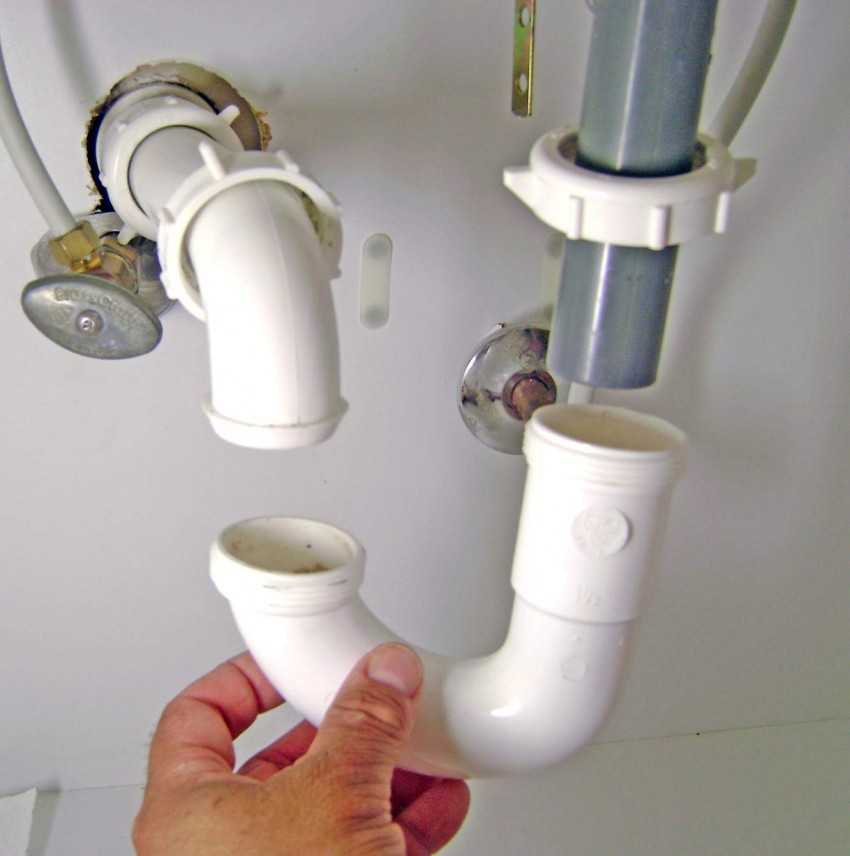 Как устранить запах канализации в ванной, туалете, на кухне — домашние советы