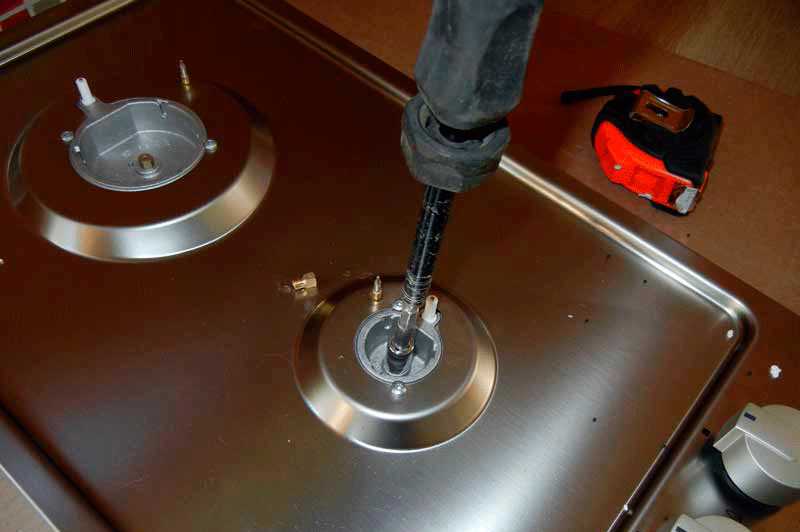 Как заменить жиклер в духовке газовой плиты